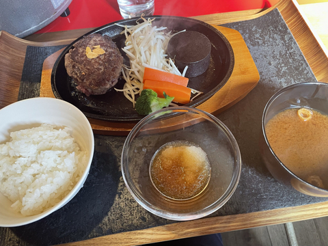 F07F7542-5862-4D05-880A-735B87EAADBC.jpg